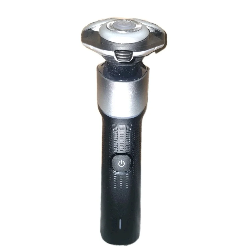 Philips Norelco Shaver‎ 5000X Series Electric Razor Model X5004 No Charger Black